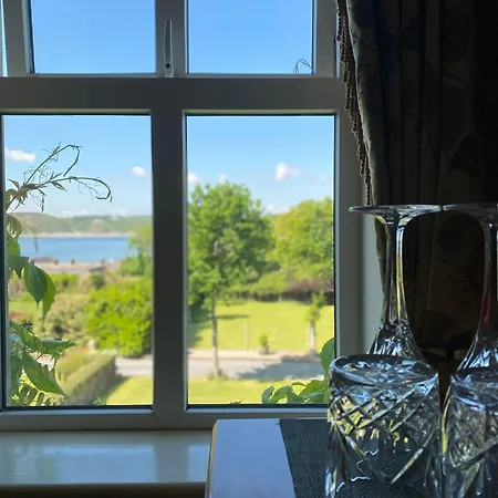 Glendine House